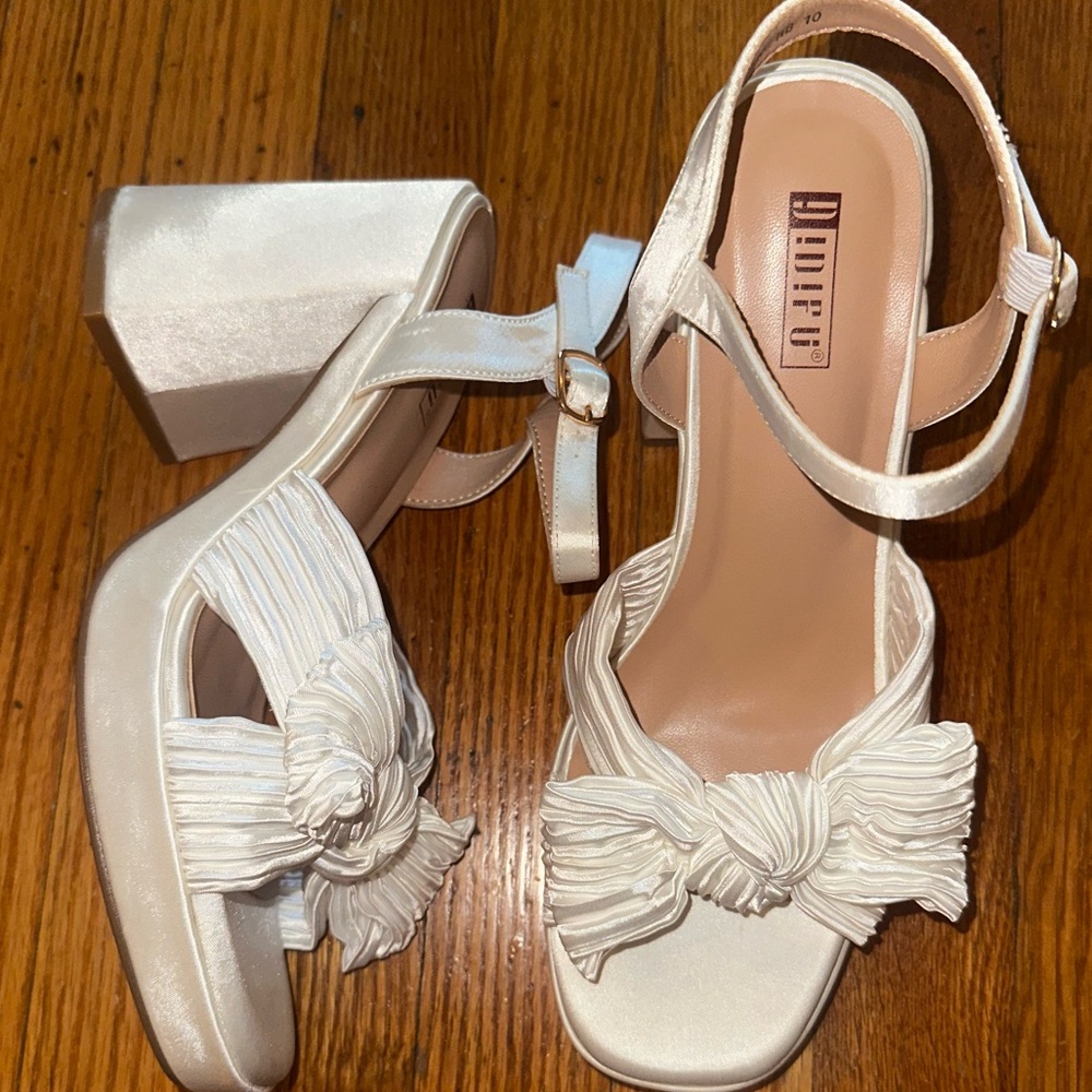 IDIFU Pleated Bow Platform Open Toe Chunky Heel Sandals - Picture 6 of 10